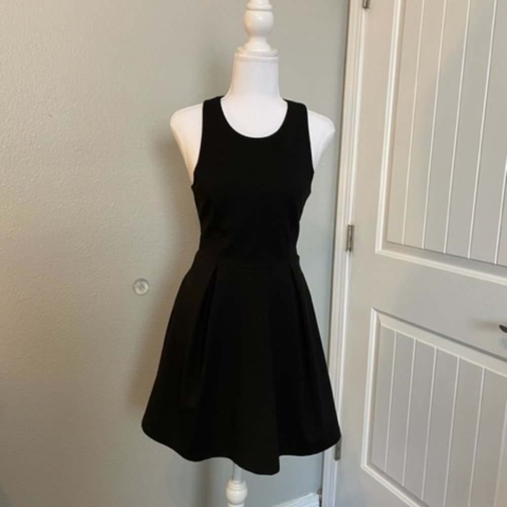 Lulu's S Black Skater dress